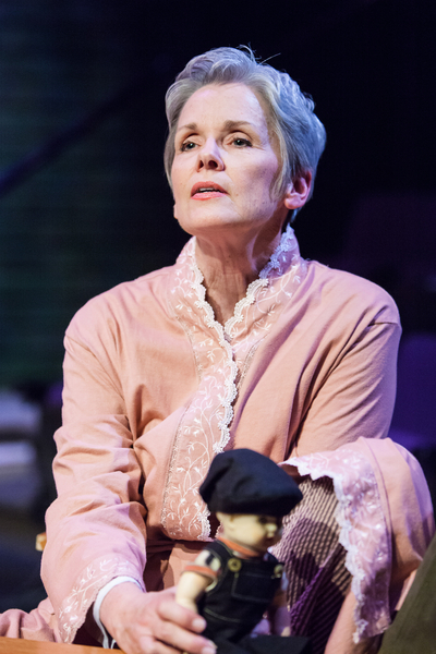 Jan Radcliff as Ethel