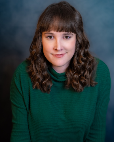 headshot on profile page caitlin
