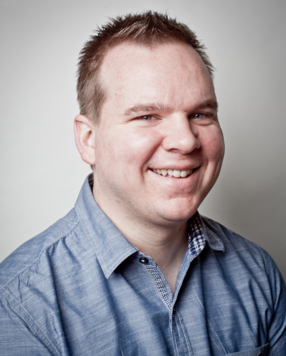 headshot on profile pages (402 x 500 px)