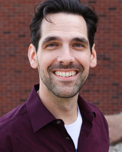 eric headshot on profile pages (402 x 500 px)